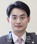 고정한     사진