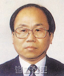 권진욱    