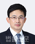 권혁      