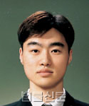 기용우     사진
