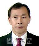 김경일    