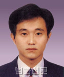 김근식    