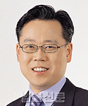 김동성    