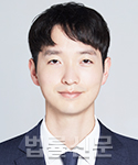 김동석    
