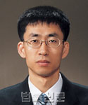 김동억    