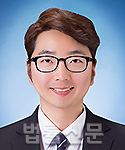 김동창    