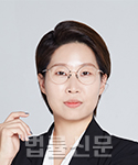 김민아    