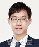 김병석     사진