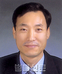 김수권    