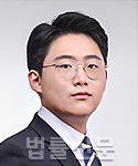 김시완    