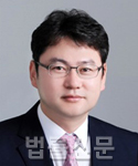 김영곤     사진