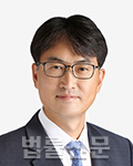 김영민    