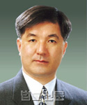 김영일    