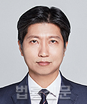 김영진     사진