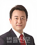 김용남     사진