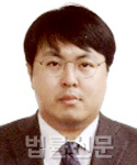 김용범     사진
