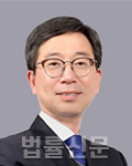 김유범     사진