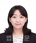 김윤진    
