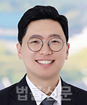 김윤한     사진