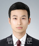김윤우     사진