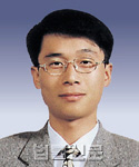 김윤욱     사진