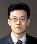 김은일    