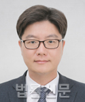 김일년    