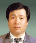 김전근    