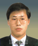 김영천     사진