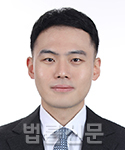 김준년     사진