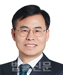 김중남     사진