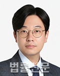 김지혈     사진