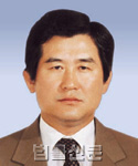 김진억    