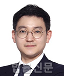 김진우    