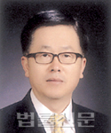 신동한     사진
