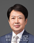 성백현     사진