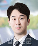 홍석현     사진
