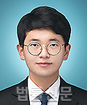 최창윤     사진
