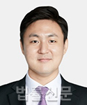 이응돈     사진
