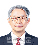 조윤신     사진