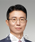 김중       사진
