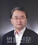 강구욱     사진