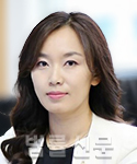 강민경     사진