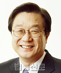 강재섭     사진