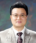 강창규     사진