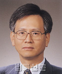 고영주     사진