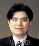 박진일    