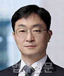 박진홍    