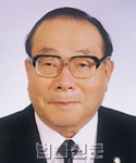 박철      