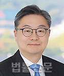 박철웅    